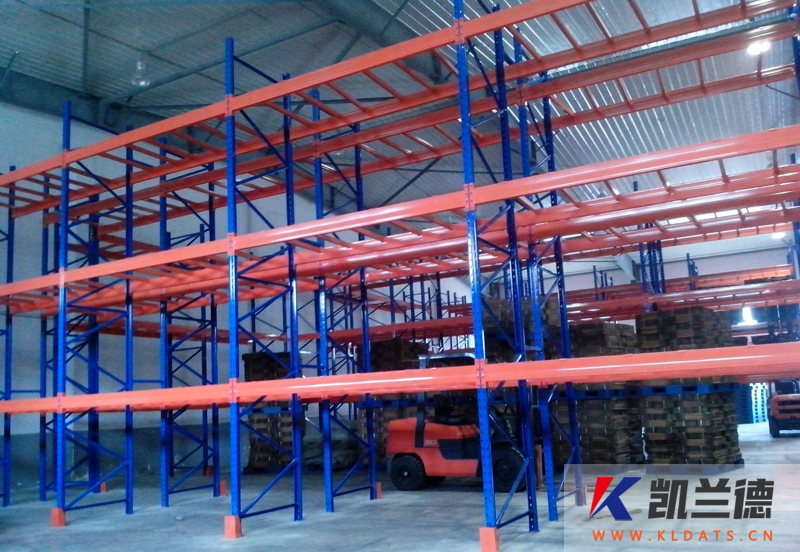 凱蘭德庫(kù)房貨架廠|流利式貨架工作模式適合貨物自動(dòng)的從通道獲取